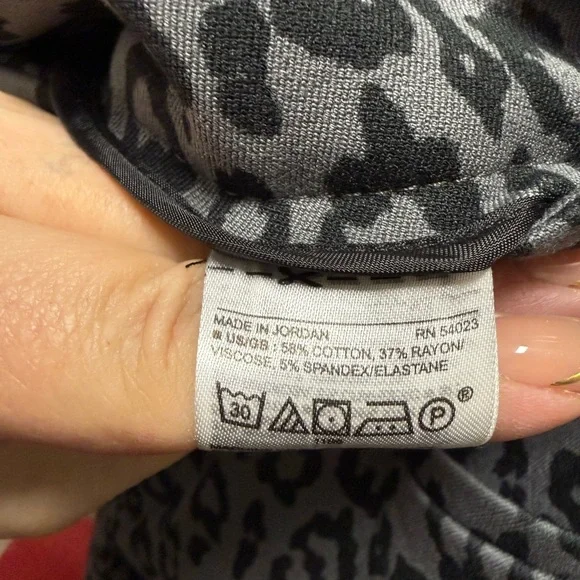 Banana Republic Sloan Leopard Print Ankle Pants – Women’s 6 - Picture 3 of 4